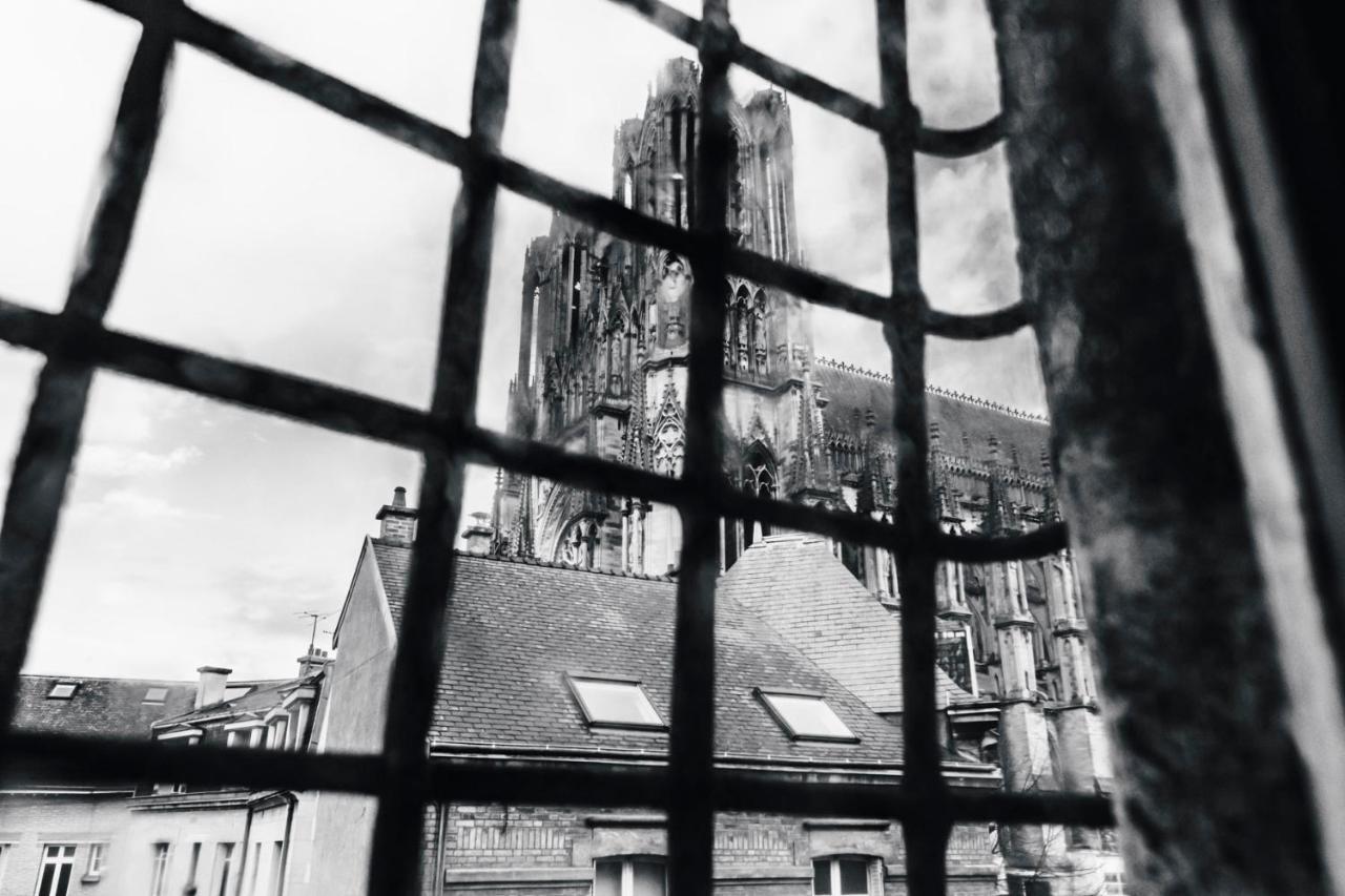 Tournelles Vue Cathedrale- Maison Climatisee Du Xvie Siecle Classee Apartman Reims Kültér fotó