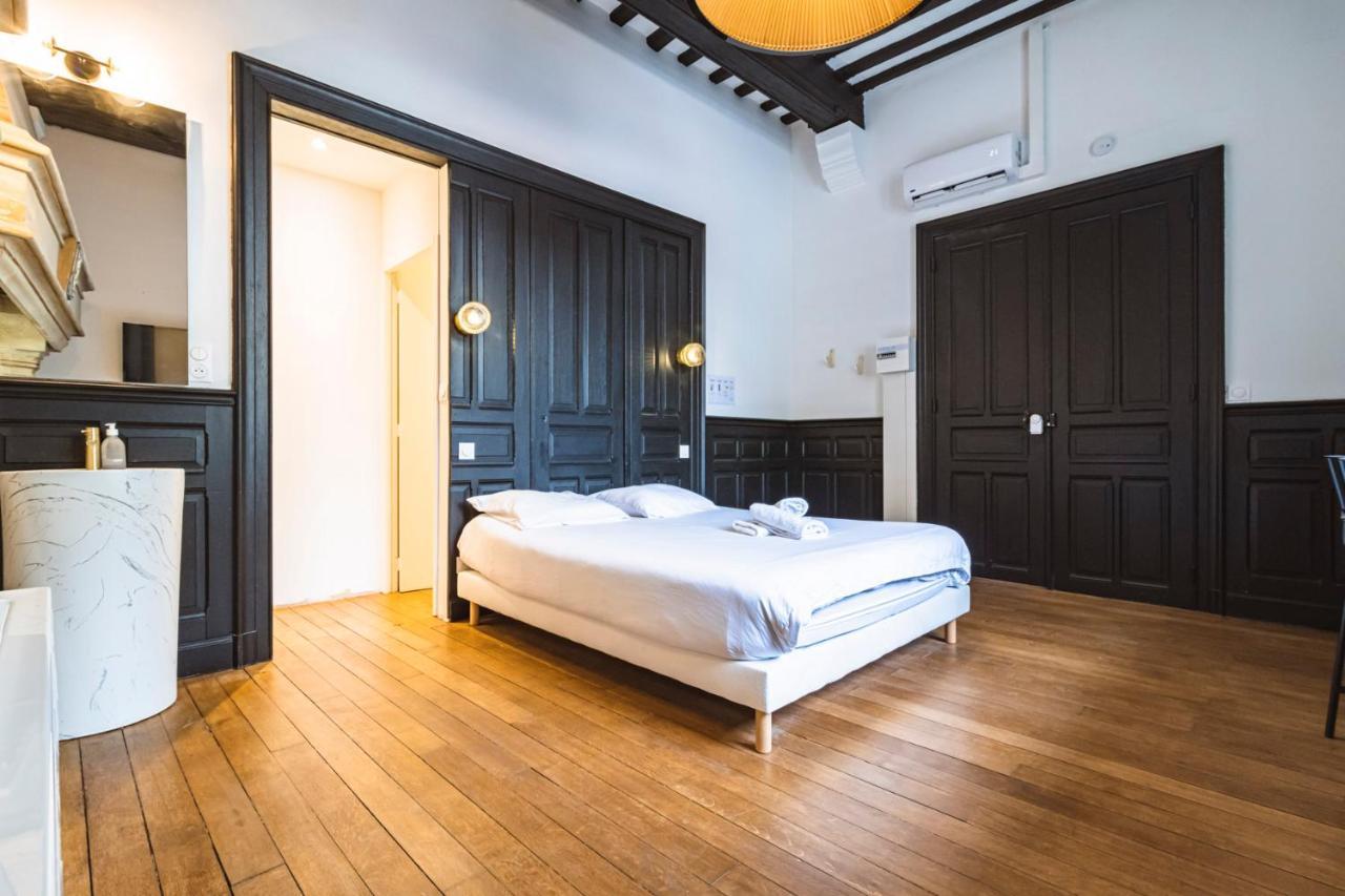 Tournelles Vue Cathedrale- Maison Climatisee Du Xvie Siecle Classee Apartman Reims Kültér fotó