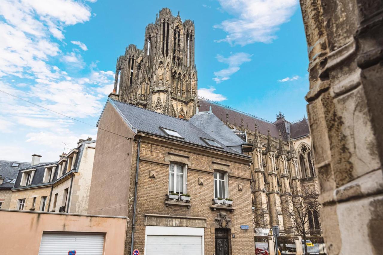 Tournelles Vue Cathedrale- Maison Climatisee Du Xvie Siecle Classee Apartman Reims Kültér fotó