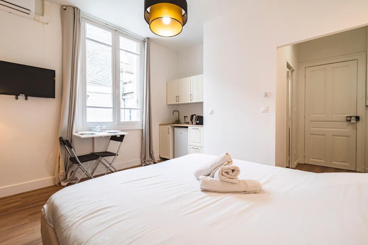 Tournelles Vue Cathedrale- Maison Climatisee Du Xvie Siecle Classee Apartman Reims Kültér fotó