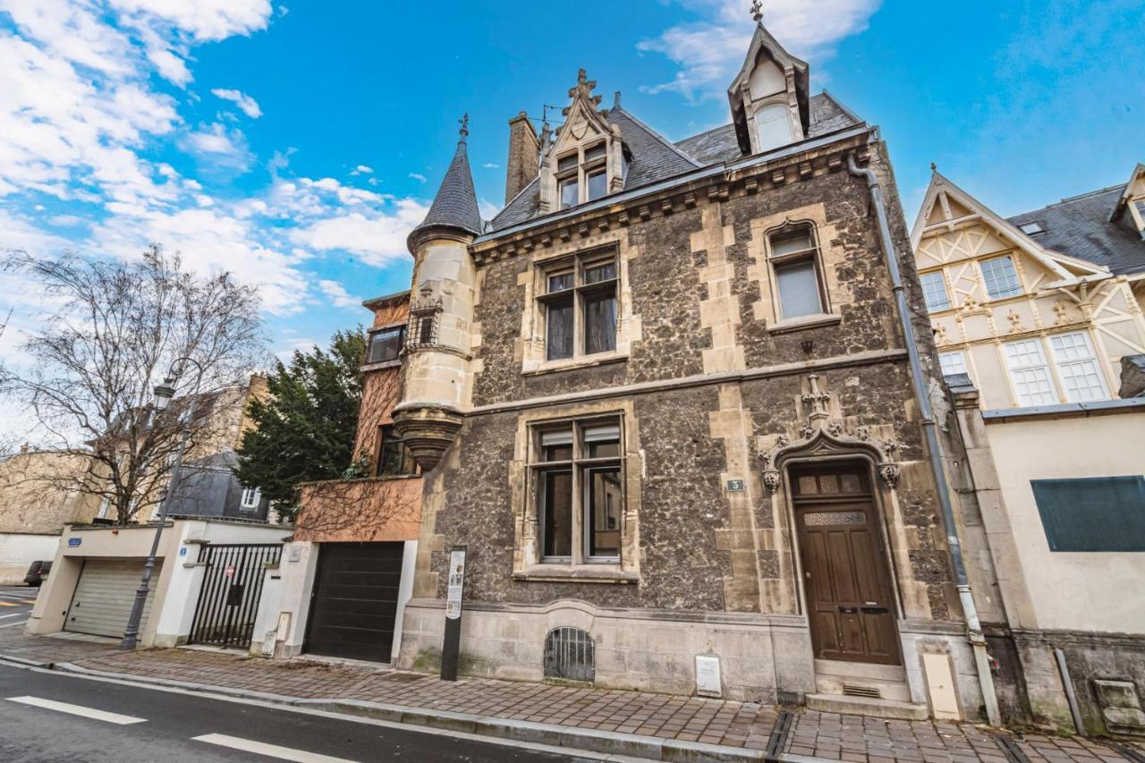 Tournelles Vue Cathedrale- Maison Climatisee Du Xvie Siecle Classee Apartman Reims Kültér fotó