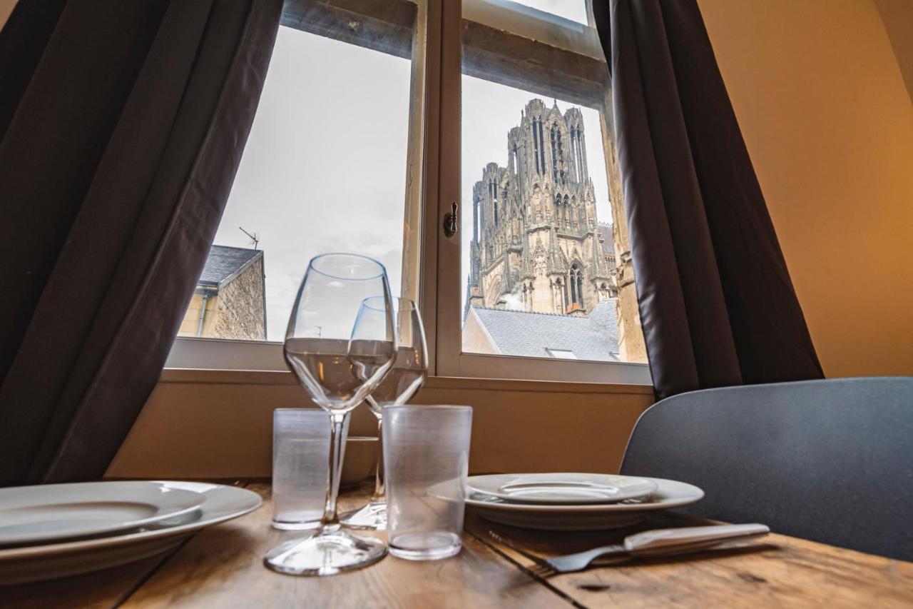 Tournelles Vue Cathedrale- Maison Climatisee Du Xvie Siecle Classee Apartman Reims Kültér fotó